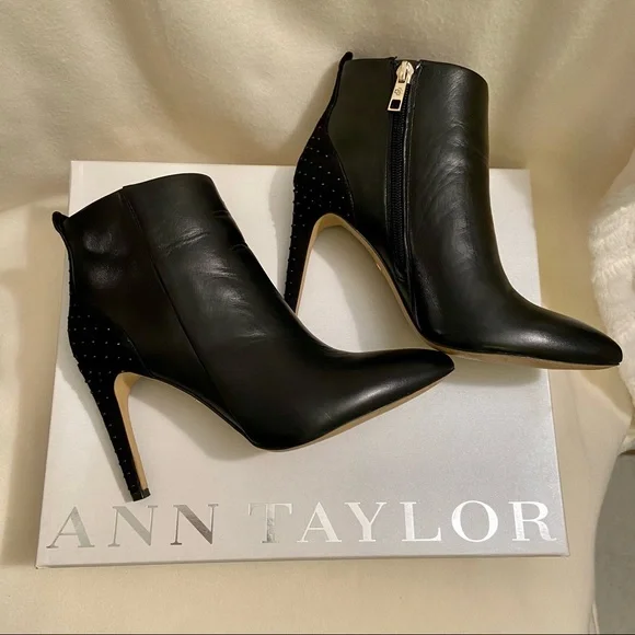 ✨EUC Ann Taylor Lisa Genuine Leather with Suede Studded Booties - Picture 1 of 6